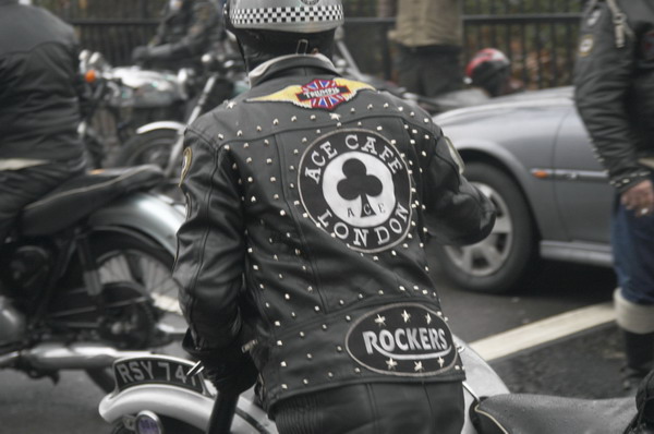 Picture © Peter Marshall, 2004