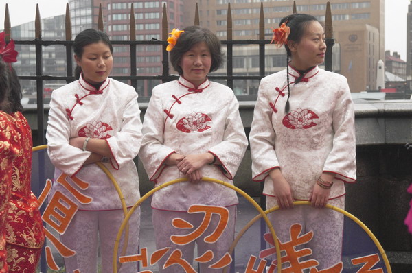 Picture © Peter Marshall, 2004