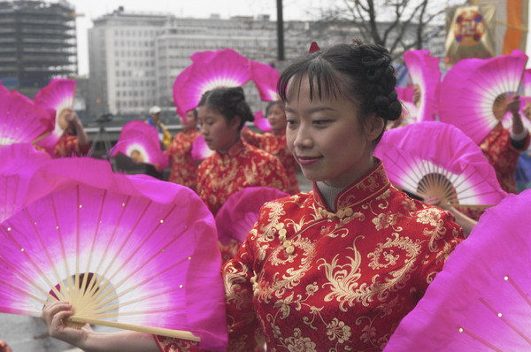 Picture © Peter Marshall, 2004