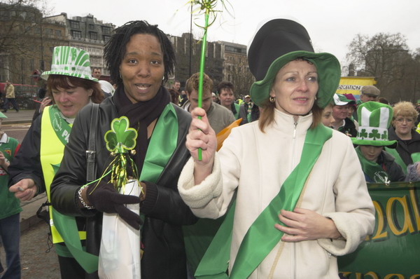 Picture © Peter Marshall, 2004