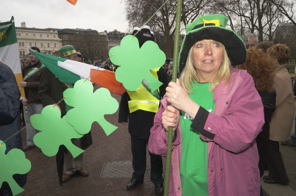 Picture © Peter Marshall, 2004