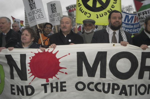 Picture © Peter Marshall, 2004