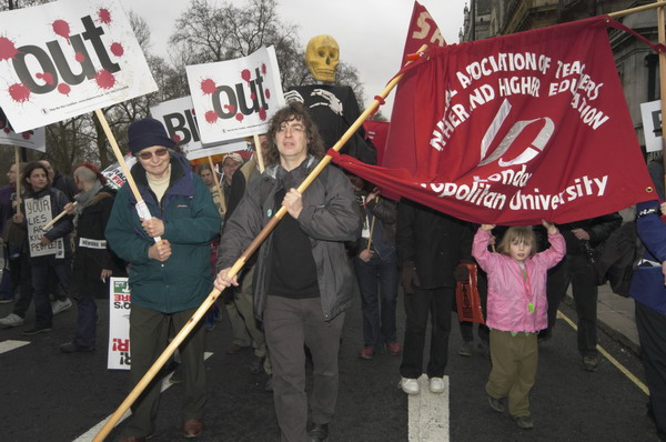 Picture © Peter Marshall, 2004