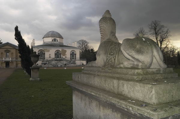 Picture © Peter Marshall, 2004