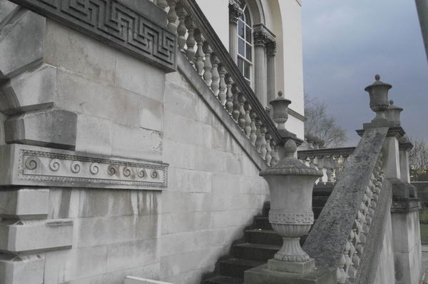 Picture © Peter Marshall, 2004