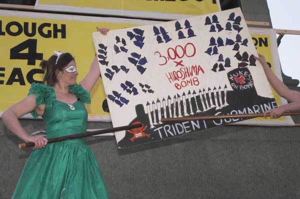 Picture © Peter Marshall, 2004