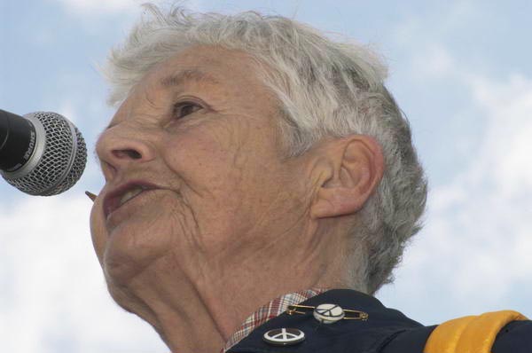 Picture © Peter Marshall, 2004