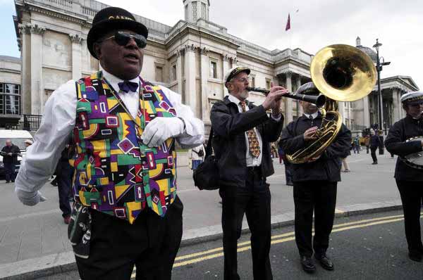 Picture © Peter Marshall, 2004