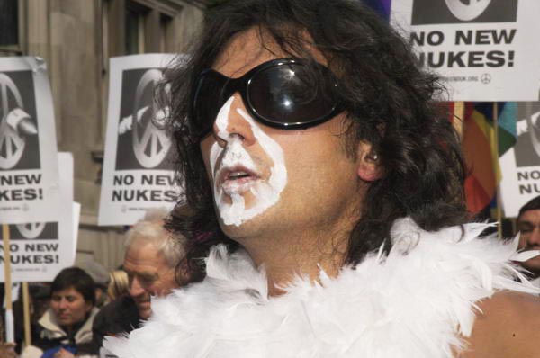 Picture © Peter Marshall, 2004