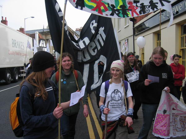 Picture © Peter Marshall, 2004