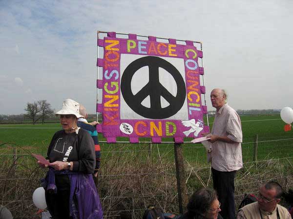 Picture © Peter Marshall, 2004