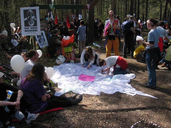 Picture © Peter Marshall, 2004