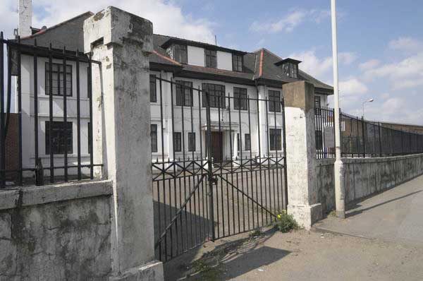 Picture © Peter Marshall, 2004