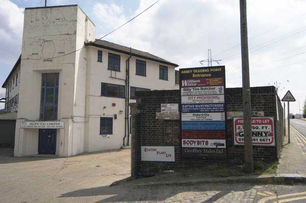 Picture © Peter Marshall, 2004