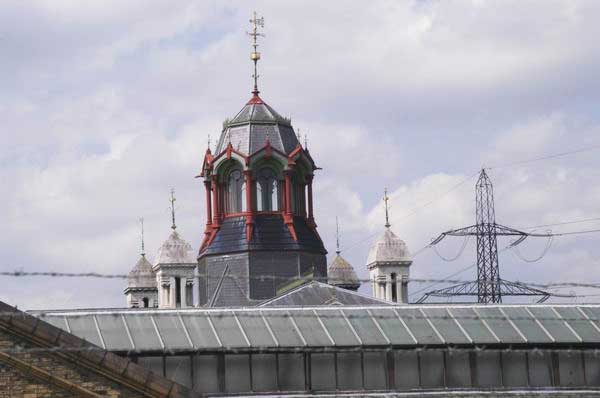 Picture © Peter Marshall, 2004