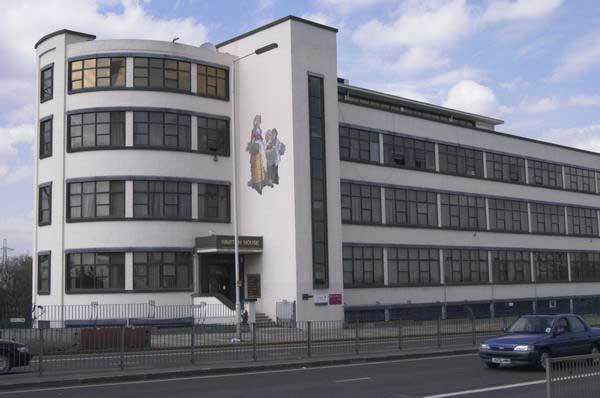 Picture © Peter Marshall, 2004