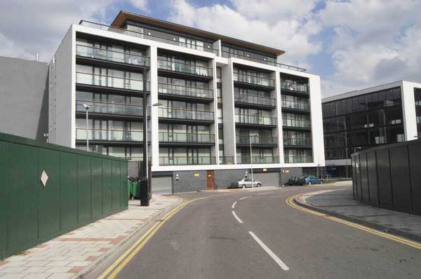 Picture © Peter Marshall, 2004