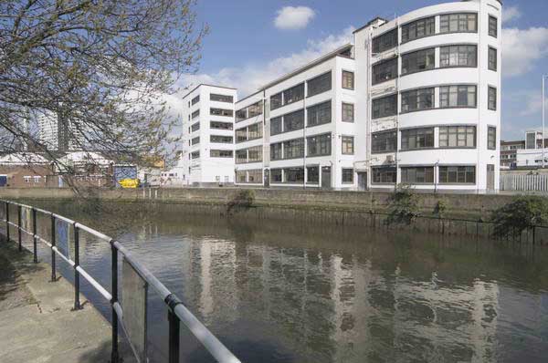 Picture © Peter Marshall, 2004