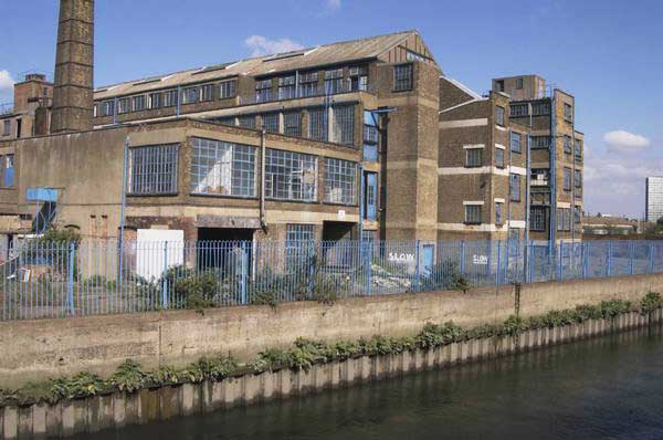 Picture © Peter Marshall, 2004