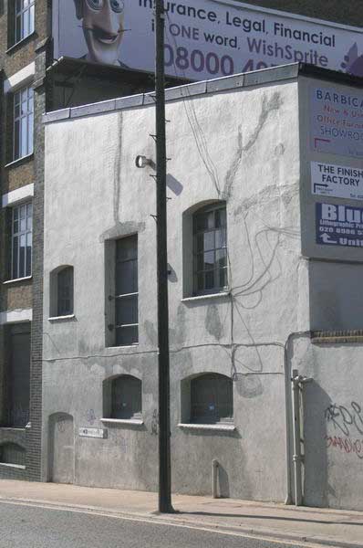 Picture © Peter Marshall, 2004