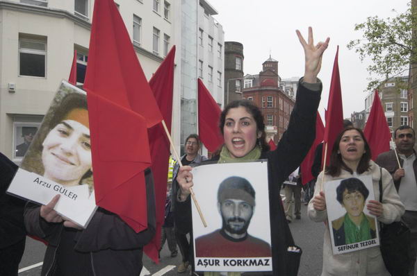 Picture © Peter Marshall, 2004