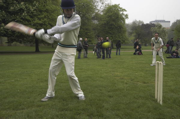 Picture © Peter Marshall, 2004