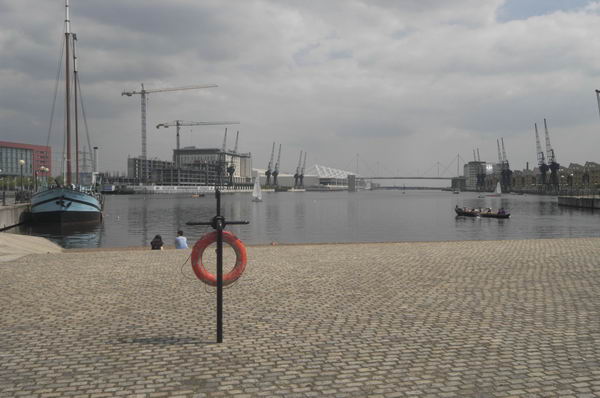 Picture © Peter Marshall, 2004