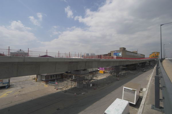 Picture © Peter Marshall, 2004