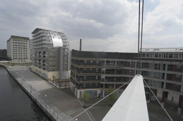 Picture © Peter Marshall, 2004