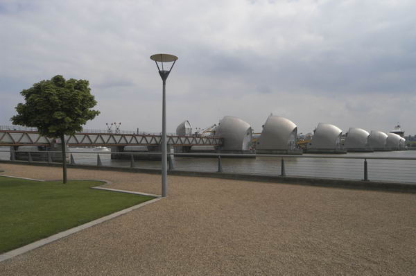 Picture © Peter Marshall, 2004