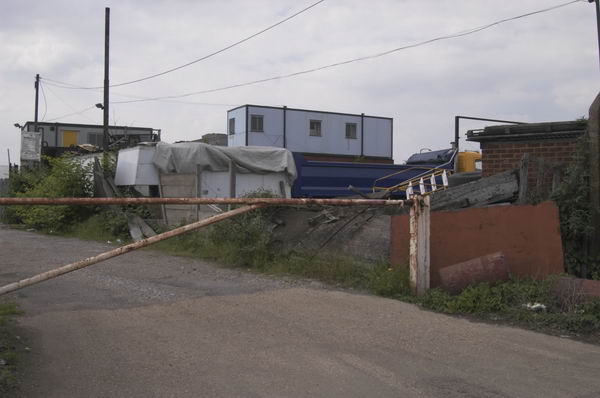 Picture © Peter Marshall, 2004