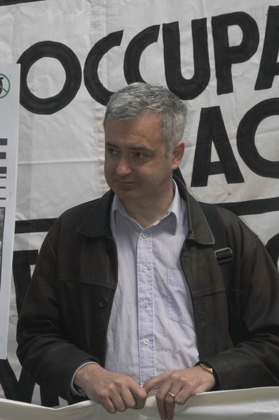 Picture © Peter Marshall, 2004