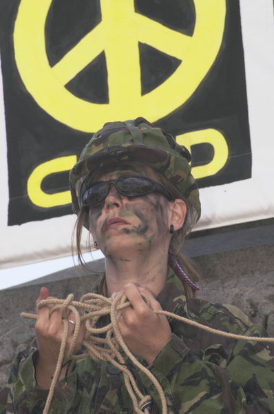 Picture © Peter Marshall, 2004