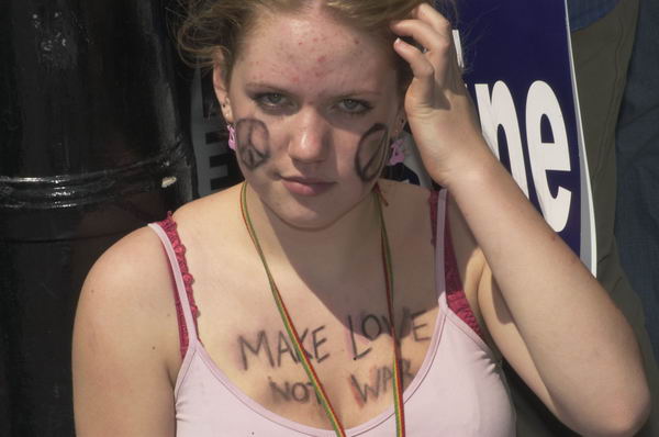 Picture © Peter Marshall, 2004