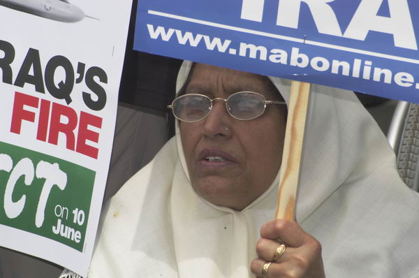 Picture © Peter Marshall, 2004