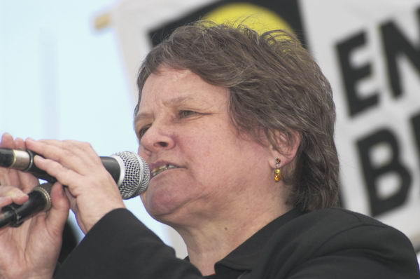 Picture © Peter Marshall, 2004