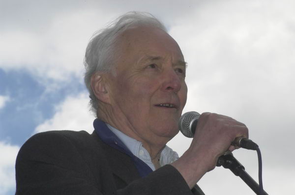 Picture © Peter Marshall, 2004