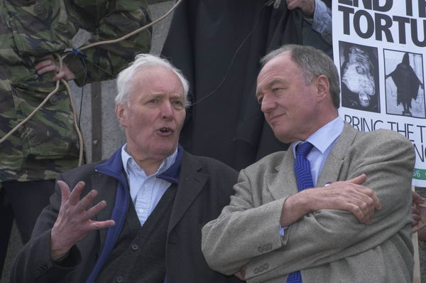 Picture © Peter Marshall, 2004