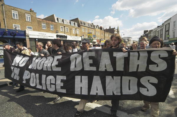 Picture © Peter Marshall, 2004