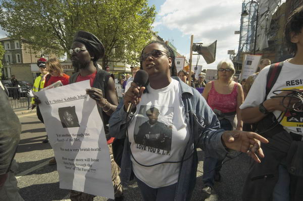 Picture © Peter Marshall, 2004