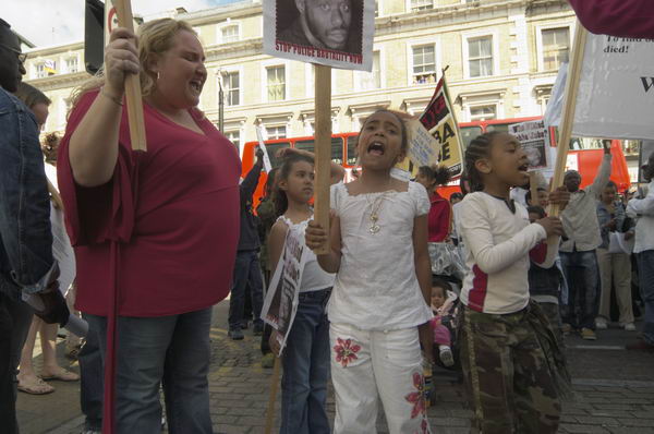 Picture © Peter Marshall, 2004