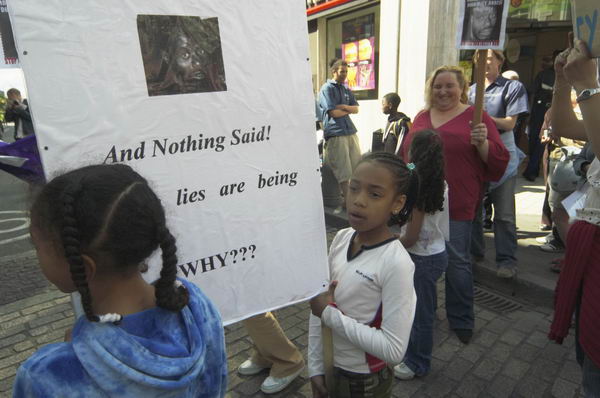 Picture © Peter Marshall, 2004