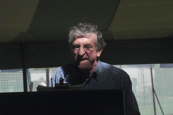 Picture © Peter Marshall, 2004