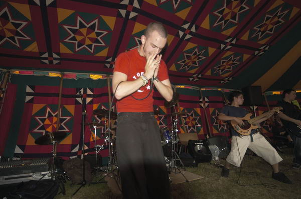 Picture © Peter Marshall, 2004