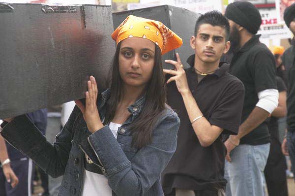 Picture © Peter Marshall, 2004