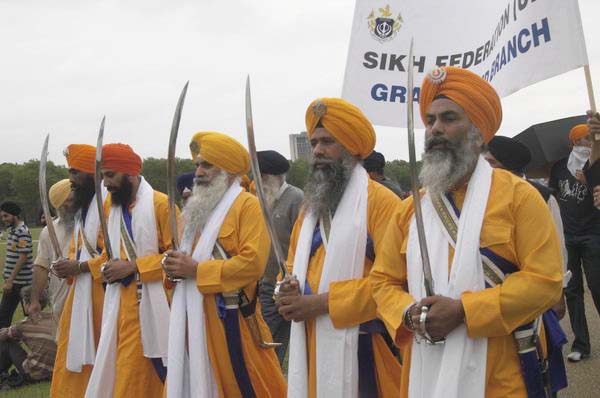 Picture © Peter Marshall, 2004