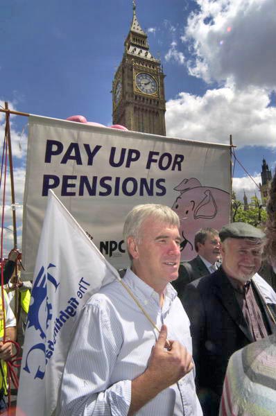 Picture © Peter Marshall, 2004