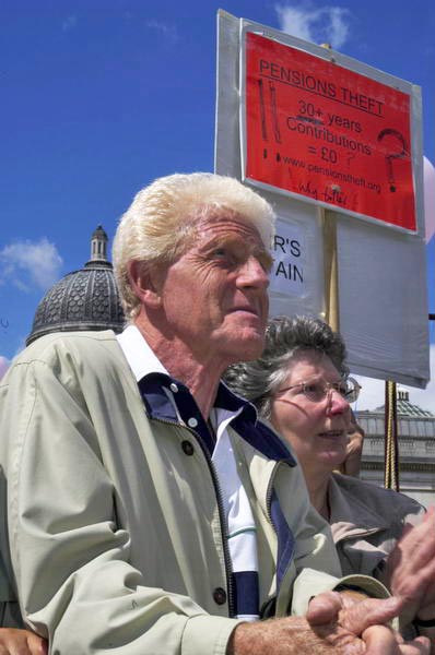 Picture © Peter Marshall, 2004