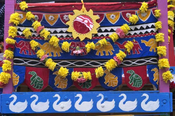 Picture © Peter Marshall, 2004