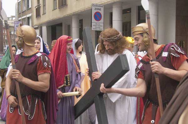 Picture © Peter Marshall, 2004